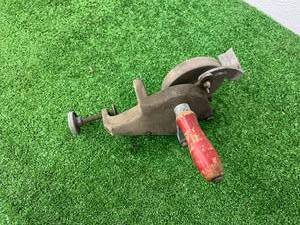 lot 366 image: Clamp On Hand Grinding Wheel