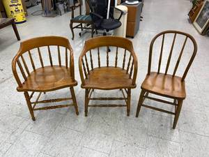 lot 457 image: Wood Chairs