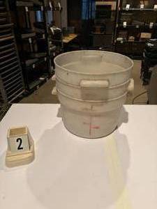 3 - 12-Quart Cambro RFS22148 Storage Containers