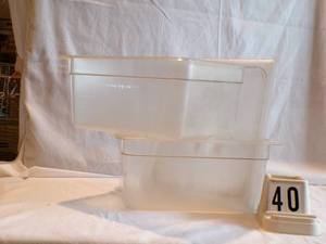 2 large plastic bins with lids