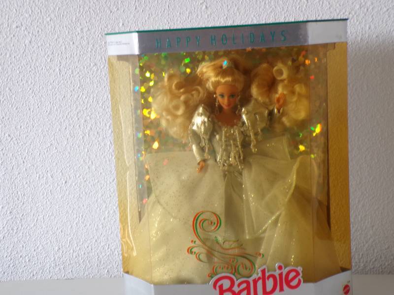 lot 15 image: (BS) 1992 Barbie Special Edition Ha...
