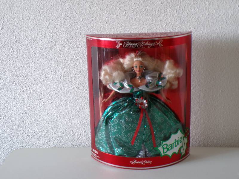 lot 18 image: (BSB) 1995 Barbie Special Edition H...