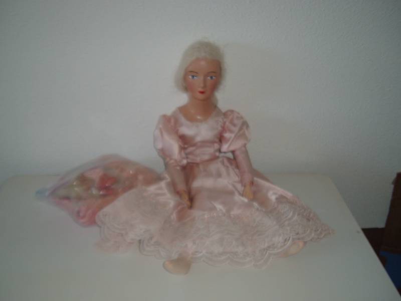 lot 5 image: (A-2) Vintage Doll From The 30s - ...