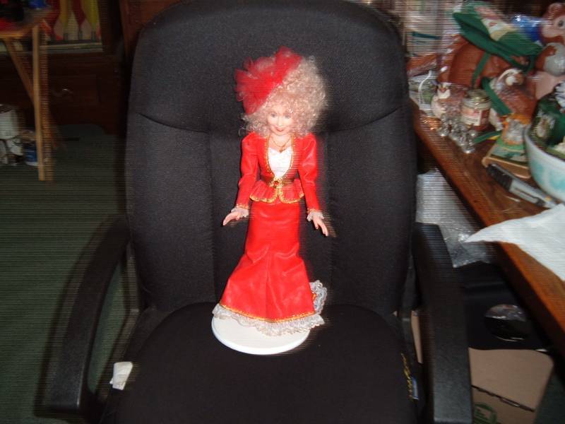 lot 24 image: (EW4) Dolly Parton Doll 18 Tall...