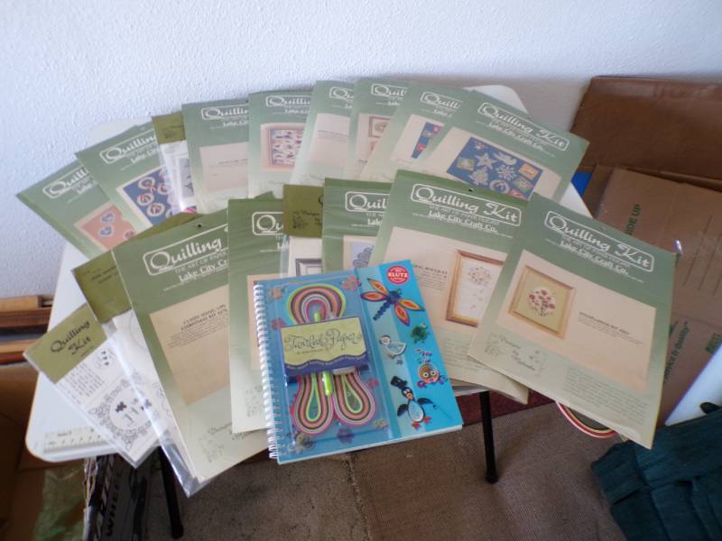 lot 38 image: (A-2) Multiple Quilting Kiys, Templ...