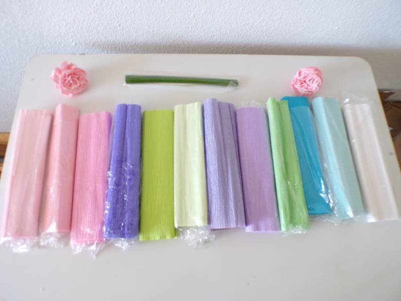 lot 45 image: (CS) 12 Rolls of Crepe Paper...