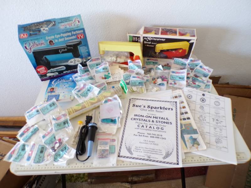lot 51 image: (CS) 3 New Bling Kits - Ge Magic, R...