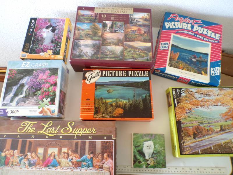 lot 71 image: (A-3) 8 Puzzles 3 Vintage - 2 with ...