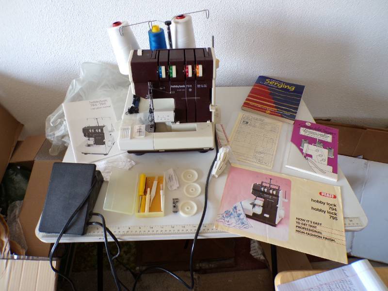 lot 101 image: (EW3) PFAFF Serger Hobbylock 794-79...