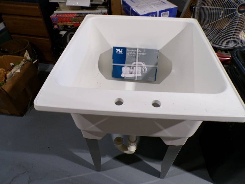 lot 117 image: (BR2) Utilatub Laundry Tub Utility ...