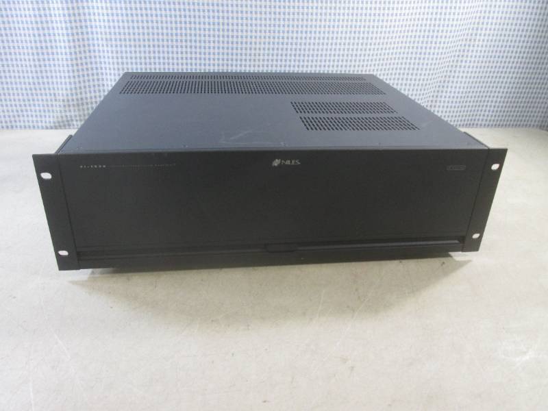 lot 139 image: (EC1) Niles SI-1230 Amplifier Serie...