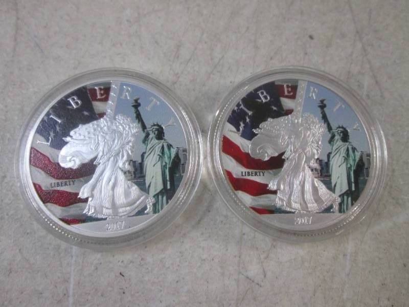 lot 160 image: (CNTR) 2 2017 Statue Of Liberty Com...