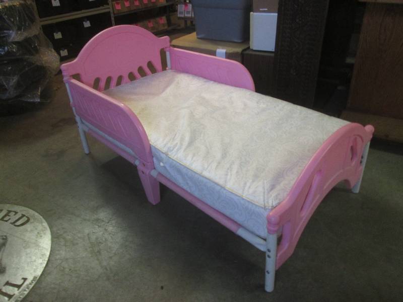 lot 209 image: (FRNT) Toddler Bed with Mattress If...