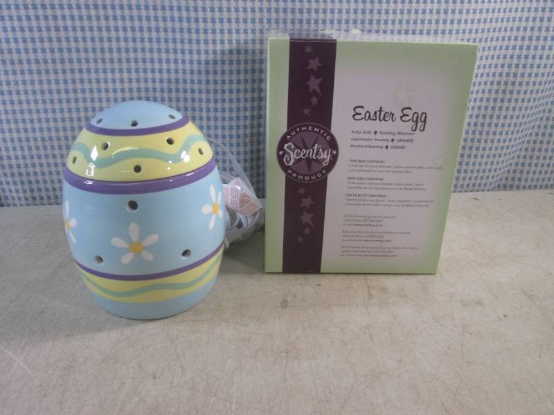 lot 232 image: (EC1) Easter Egg Full Size Scentsy ...