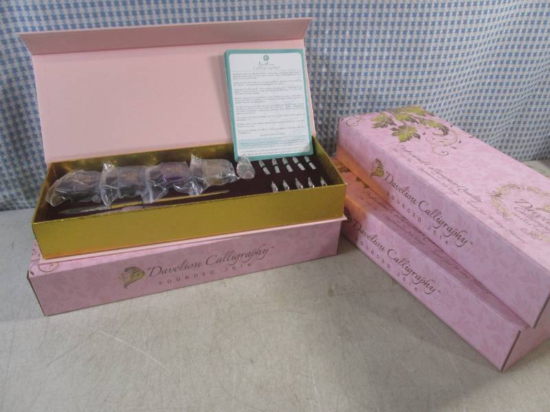 lot 272 image: (CS) 3 New 19pc Davelion Calligraph...
