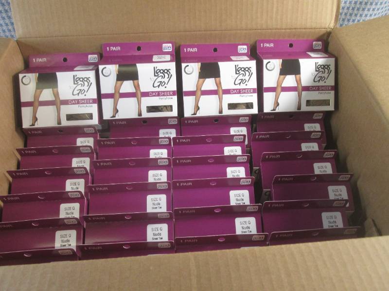 lot 287 image: (BR3) 36 Pair of Leggs To Go Day S...