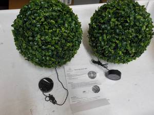 2 ct Pure Garden Topiary Ball Solar...