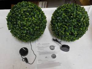 2 ct Pure Garden Topiary Ball Solar...