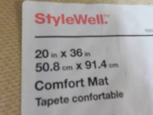 StyleWell 20 x 36 Off White Comfor...