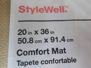 StyleWell 20 x 36 Off White Comfor...