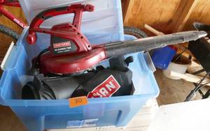 Craftsman electric leaf blower with accessories