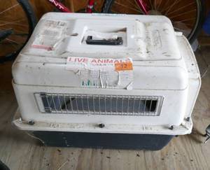 pet kennel 28L x 20w x 20h