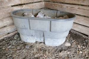 feeder water tank