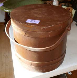 lot 57 image: Hat Box Ice Box