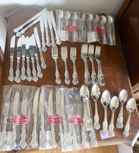 lot 75 image: Reed & Barton 1810 Duchess of Marlborough Silverware set of 12 Plus