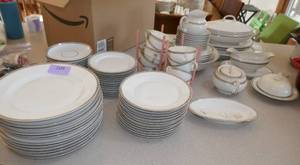 lot 109 image: H&C Greek Key Bavarian china set