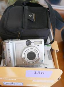 lot 136 image: Canon PowerShot A95 digital camera
