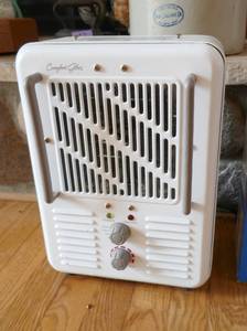lot 153 image: 3 small heaters