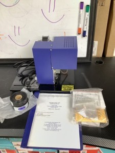 lot 5 image: Dalemark Series 8000 Tabletop Hot Stamp Coder 8000-TT - W Extra Supplys 012014