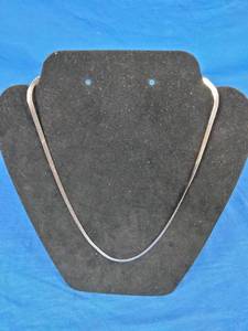 Silver Tone Herringbone 18 Necklace