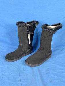 New Cat &amp Jack Girls Black Winter Boots Size 8