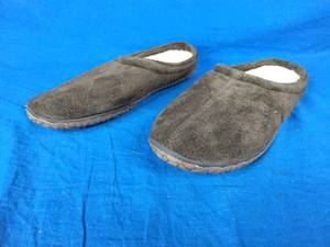 Brown Minnetonka Mens Taylor Slippers Size 10m