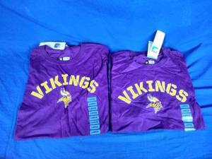 New 2 NFL MN Vikings T-Shirts Adult Size Large