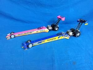 2 RACING CHAMPIONS DRAGSTERS 124 Scale
