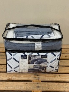 lot 23 image: New Queen Size Style Decor 6 Piece Reversible Comforter & Coverlet Set