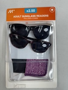 lot 131 image: New Open Box Woman Reader Sunglasses 2 Pack 2.50 with 2 Cases