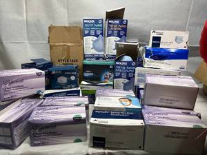 lot 37 image: Lot of Mixed Brand NEW Healthcare Particulate Respirators and Surgical Face Masks (Moldex, SAFELife, Makrite, etc.)