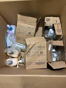 lot 135 image: Lot of NEW Various Body Wash, Hand Sanitizers, and Shampoos