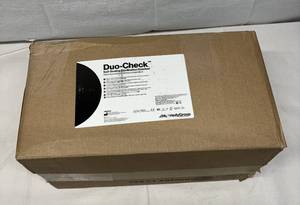 lot 102 image: 1 Case NEW Crosstex Duo-Check Self-Sealing Sterilization Pouches with InternalExternal Process Indicators