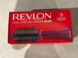 lot 372 image: Revlon Oval One Step Volumizer Plus Hair Dryer