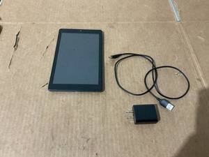 lot 277 image: onn. 8 Tablet, 32GB (2022 Model) - Charcoal