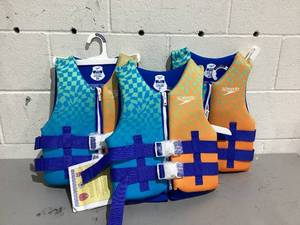 lot 500 image: LOT OF 3 Speedo Junior PFD Life Jacket Vest - Checkered