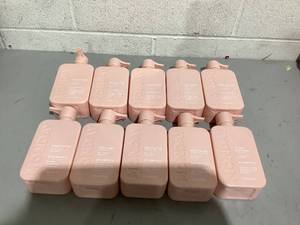 lot 678 image: LOT OF 10 MONDAY HAIRCARE Shampoos