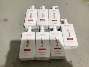 lot 682 image: LOT OF 7 Native Shampoo Warm Cider & Cinnamon
