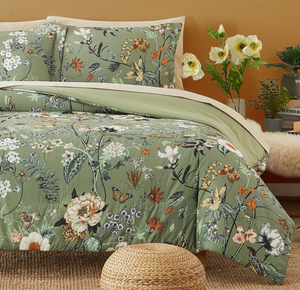 lot 656 image: 7PCS King Size CASAAGUSTO Comforter Sets