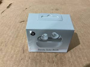 lot 53 image: Beats Solo Buds - True Wireless Earbuds